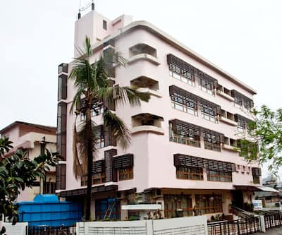 https://imgcld.yatra.com/ytimages/image/upload/t_hotel_yatra_city_desktop/v1433494290/Domestic Hotels/Hotels_Guwahati/Rains Inn-Eco Friendly Hotel/OVERVIEW.jpg